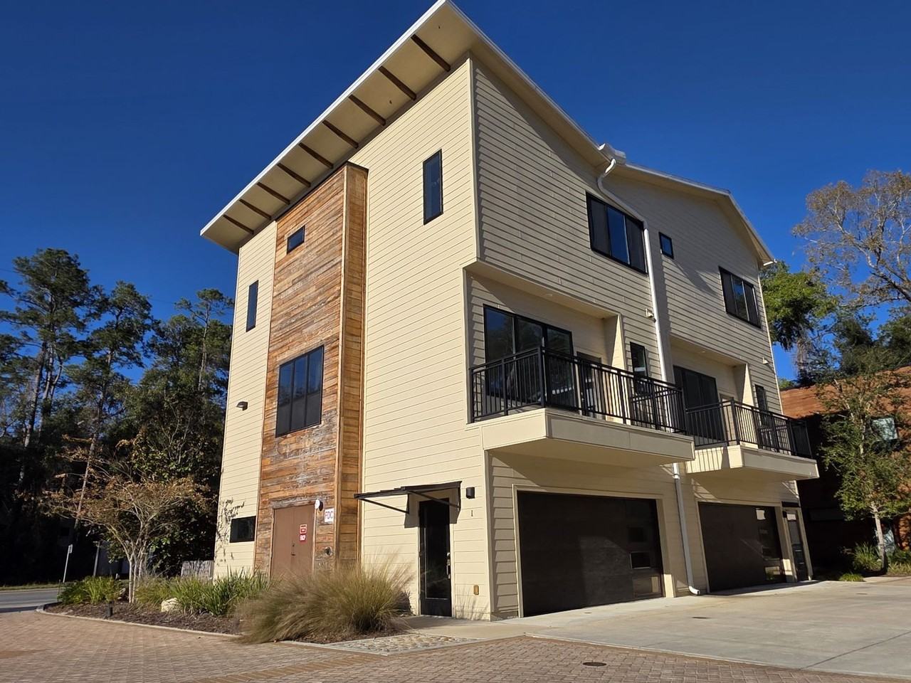 2601 Sw Williston Rd - Photo 4 of 40