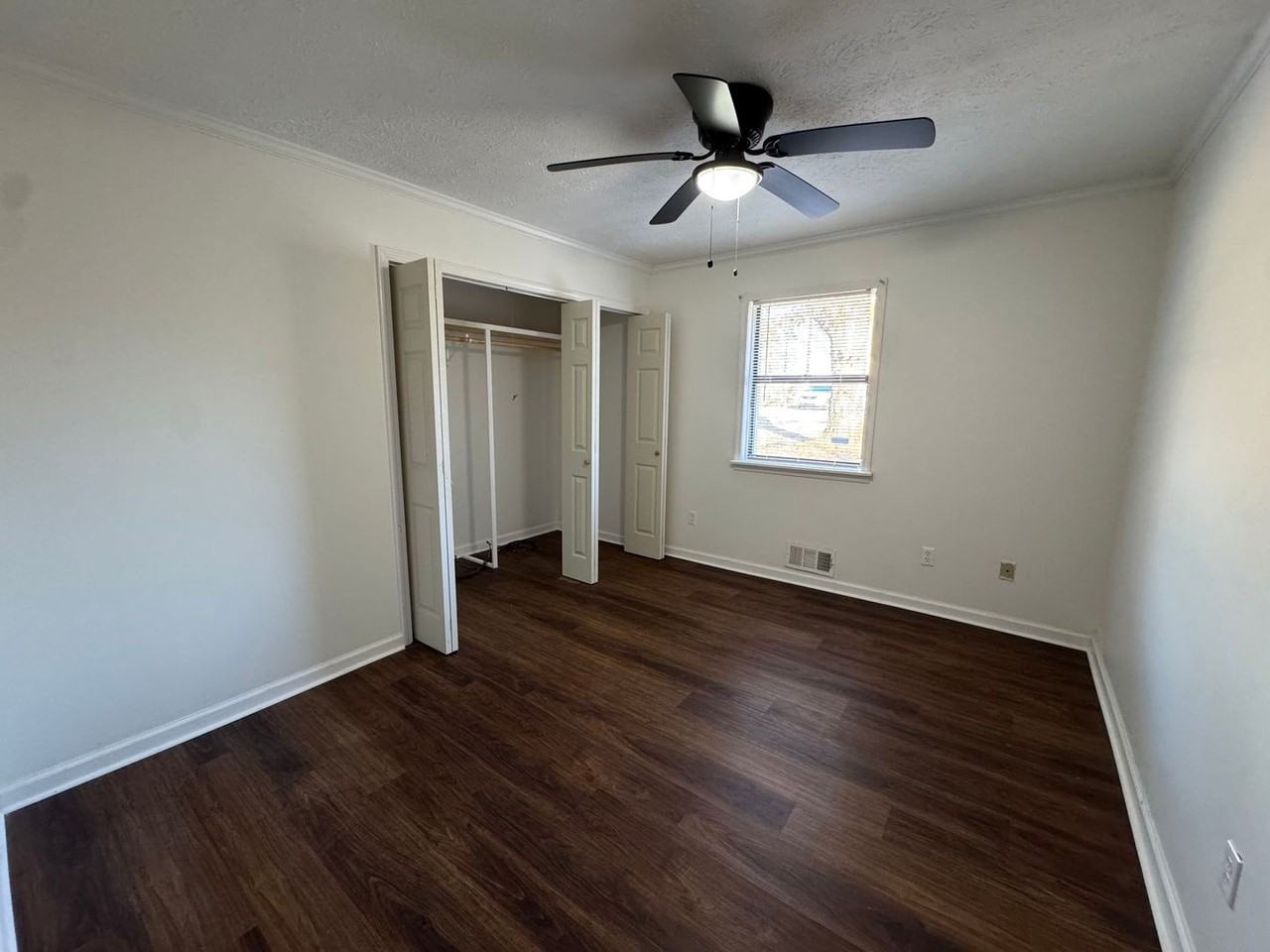 1972 Riverside Pkwy - Photo 3 of 14