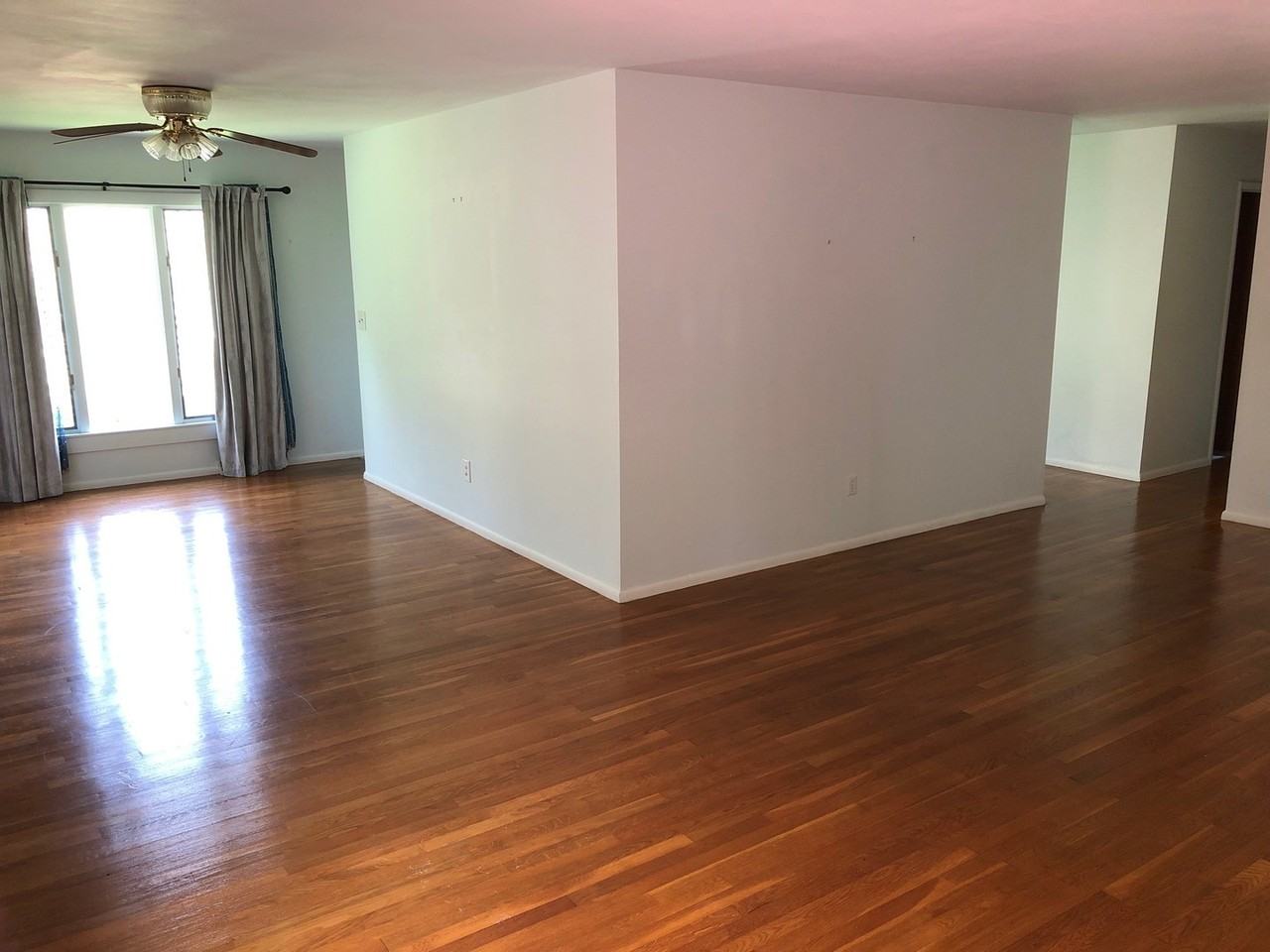 1448 Hanshaw Rd - Photo 3 of 19