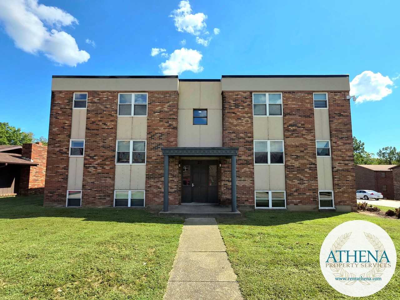 25 Village Drive - Photo 2 of 5