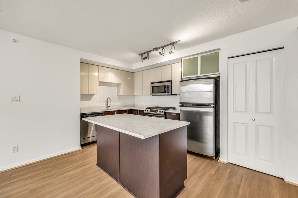 2289 Yukon Crescent #1908 - Photo 4 of 33