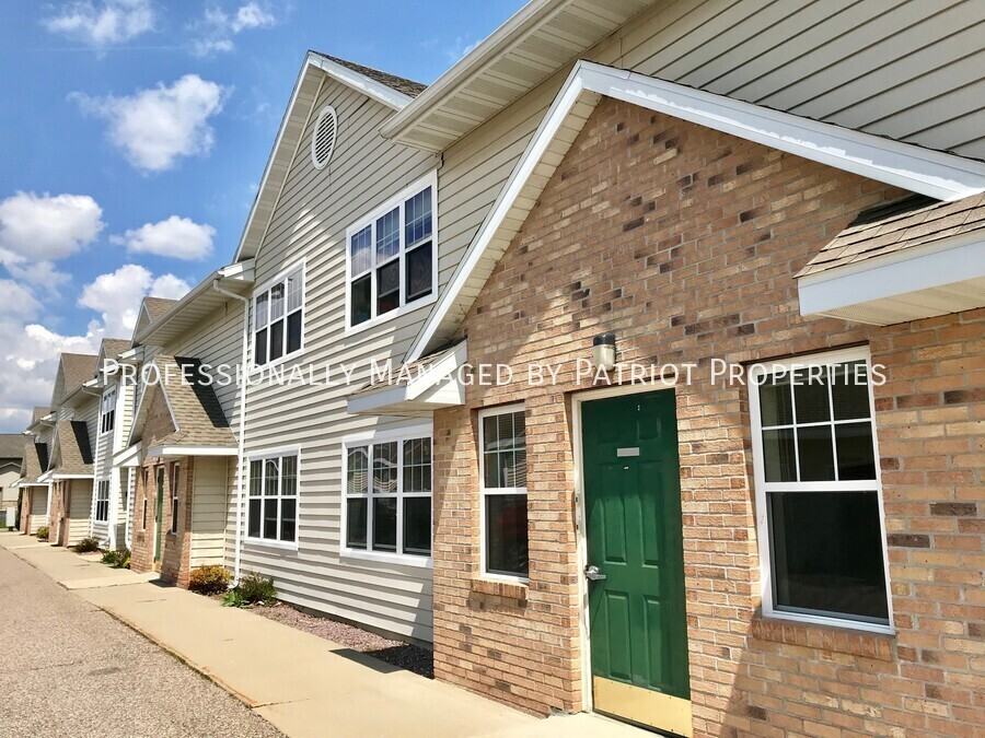 Silver Drive Apartments - Photo 2 of 5