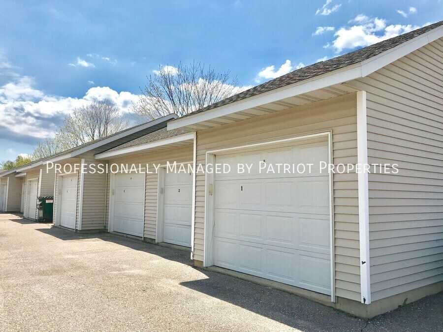 Silver Drive Apartments - Photo 3 of 5