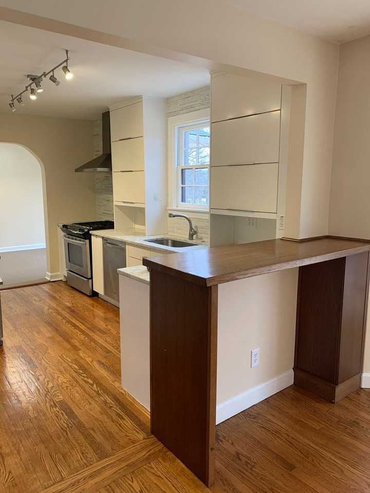 2546 Woodcreek Rd - Photo 5 of 13