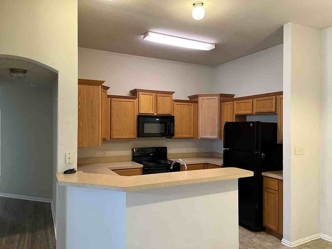 1206 Maverick Trl - Photo 4 of 15