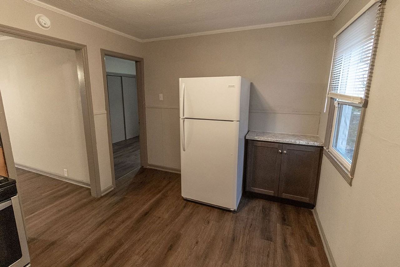 210 Highview Ave - Photo 7 of 30