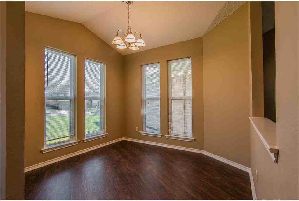 1080 W Hills Ter - Photo 5 of 17