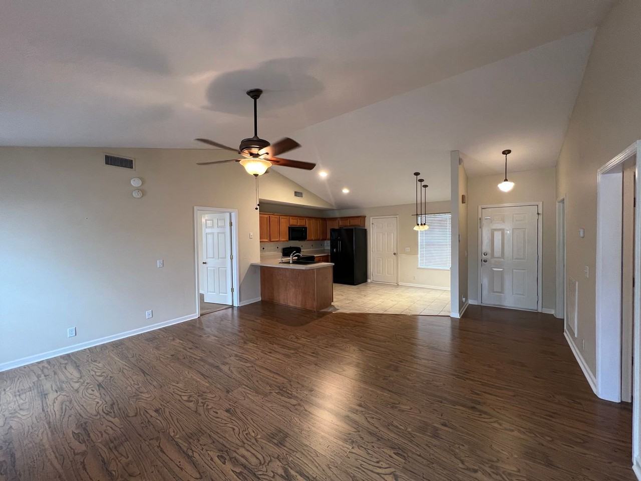 1322 Nicole Ln - Photo 3 of 20