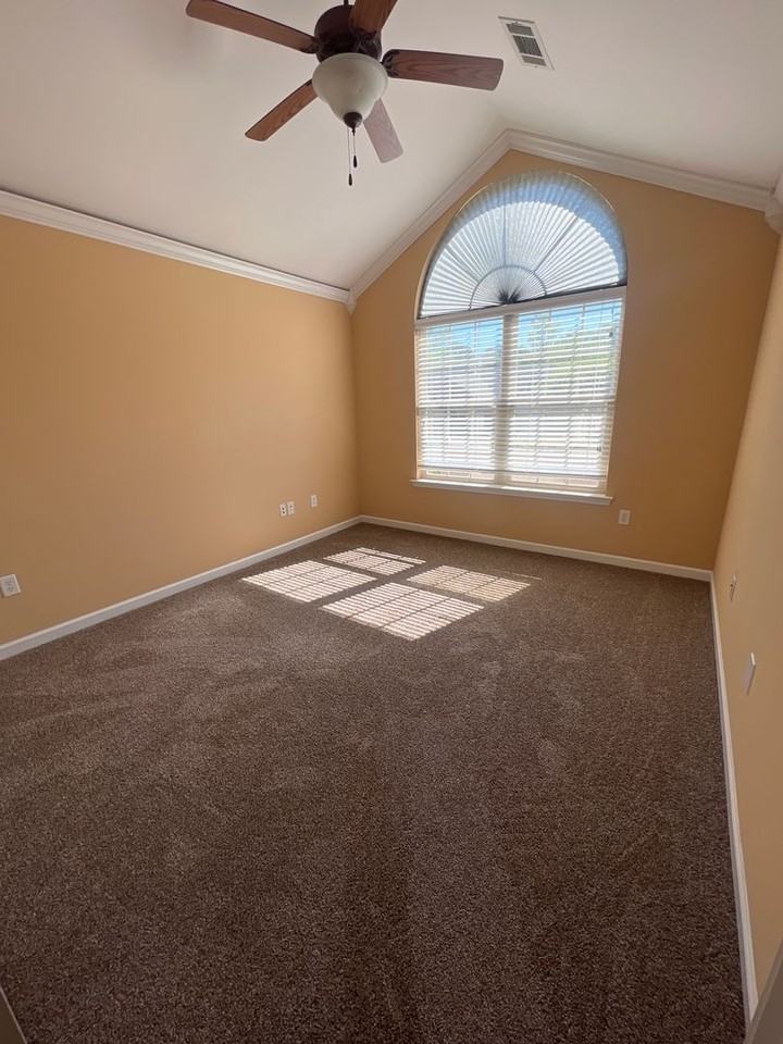 3110 Alumni Ln - Photo 5 of 15