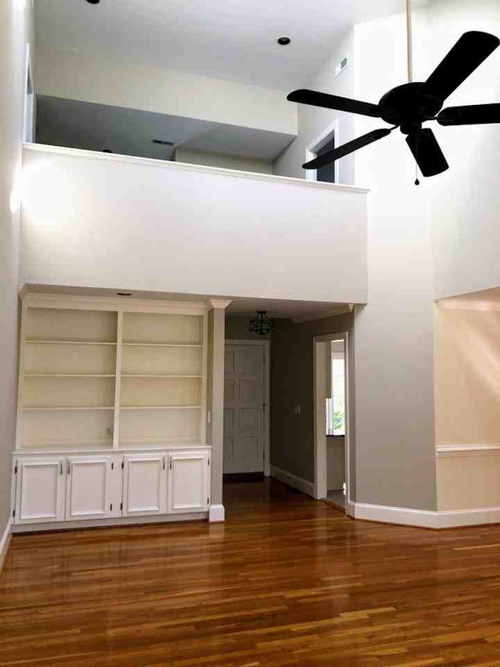 1016 Creekside Ln - Photo 3 of 35