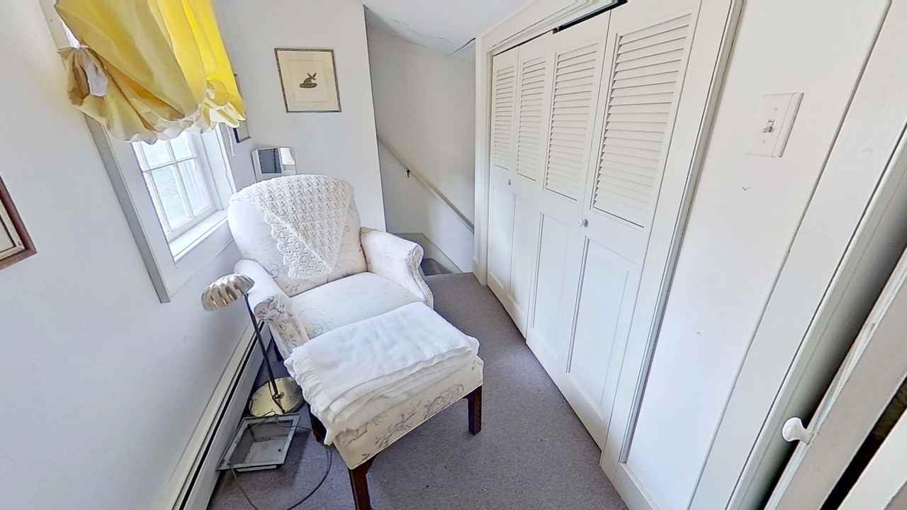 11525 High Point Rd - Photo 4 of 5