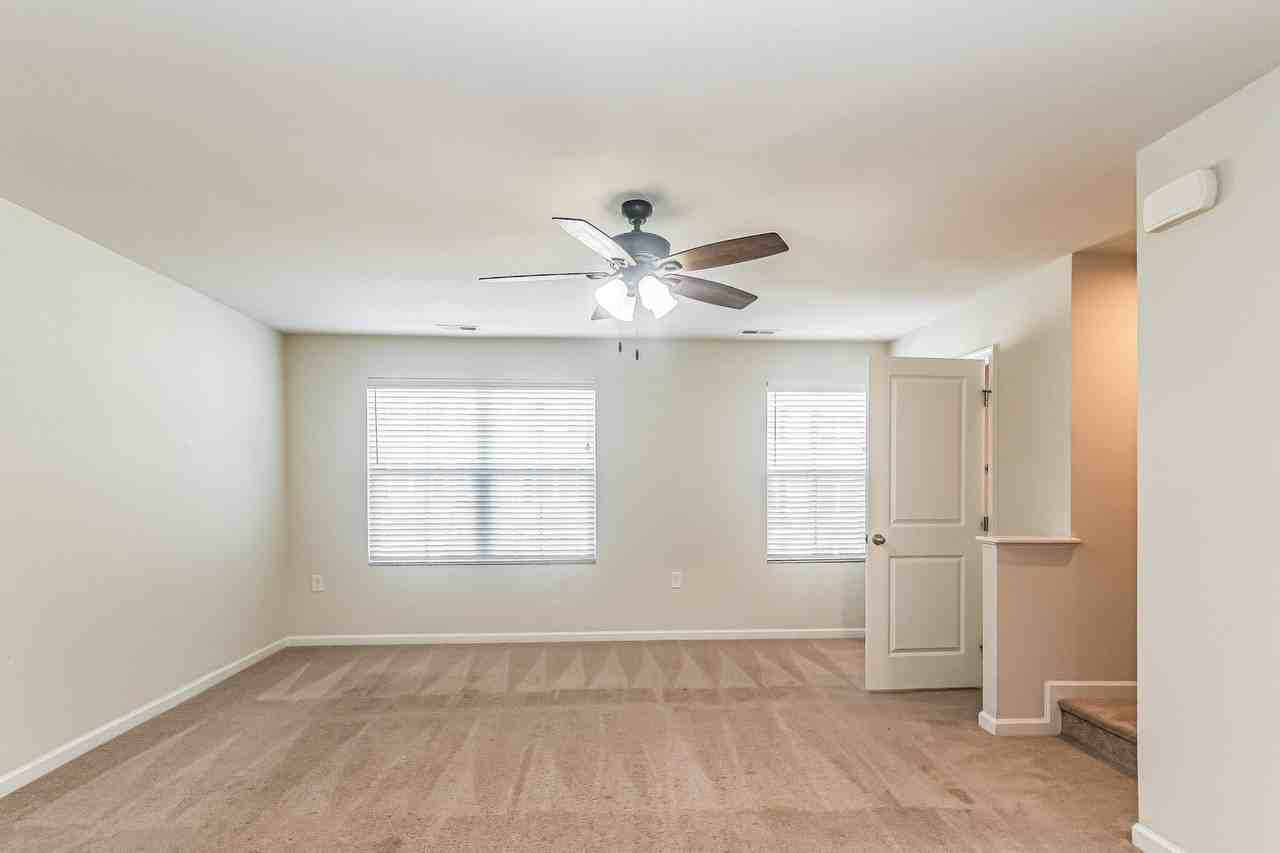 1106 Pale Moss Dr - Photo 7 of 16