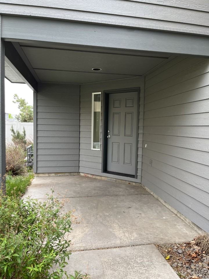 752 Ne Larch Ave - Photo 5 of 34