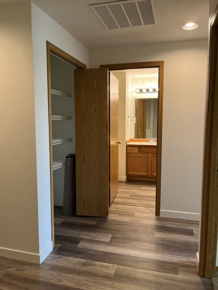 752 Ne Larch Ave - Photo 7 of 34