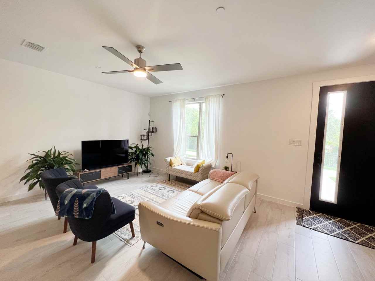 606 Collier Dr - Photo 5 of 14