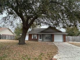 624 Oak St - Photo 1 of 1