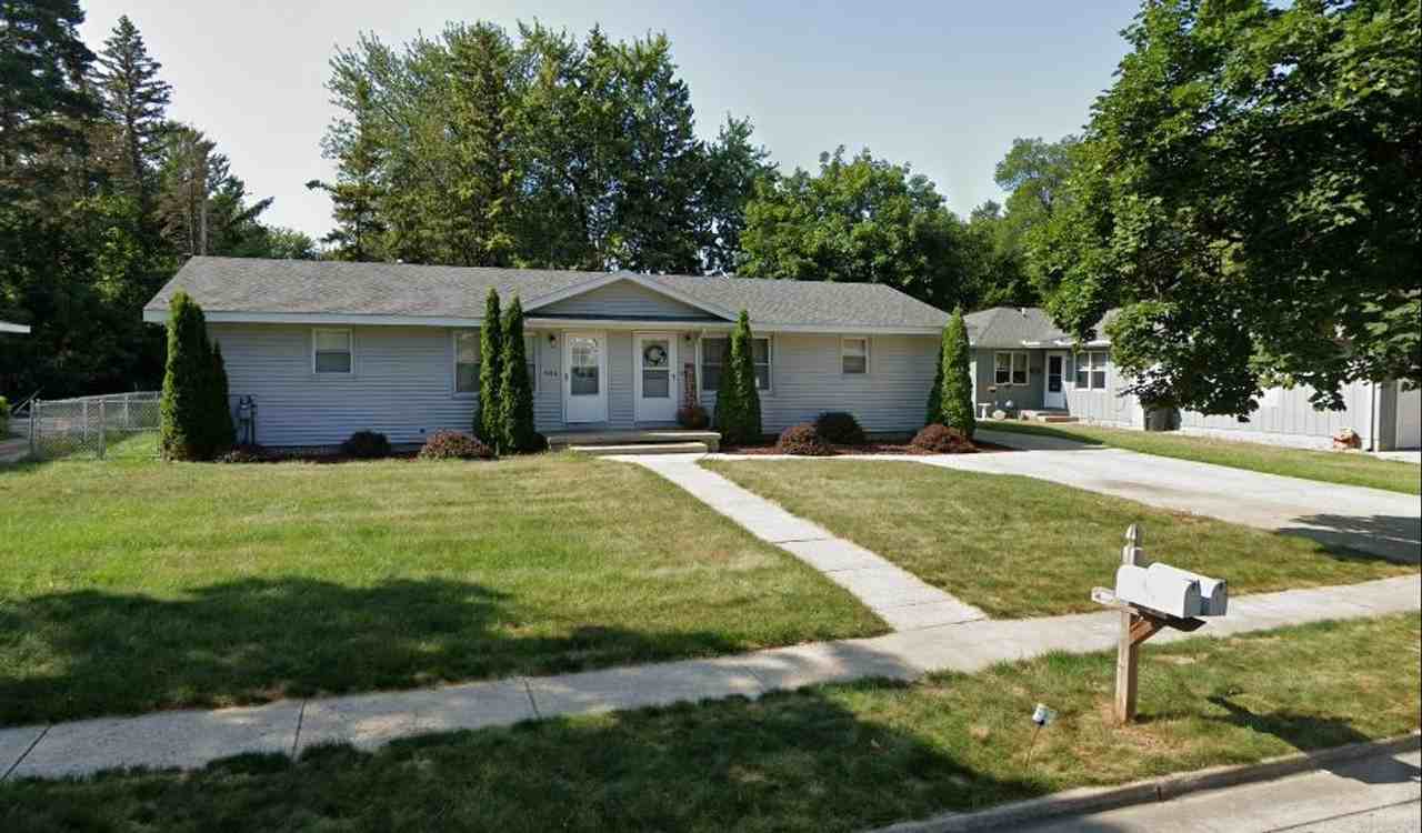 906 Wyllys St - Photo 2 of 2