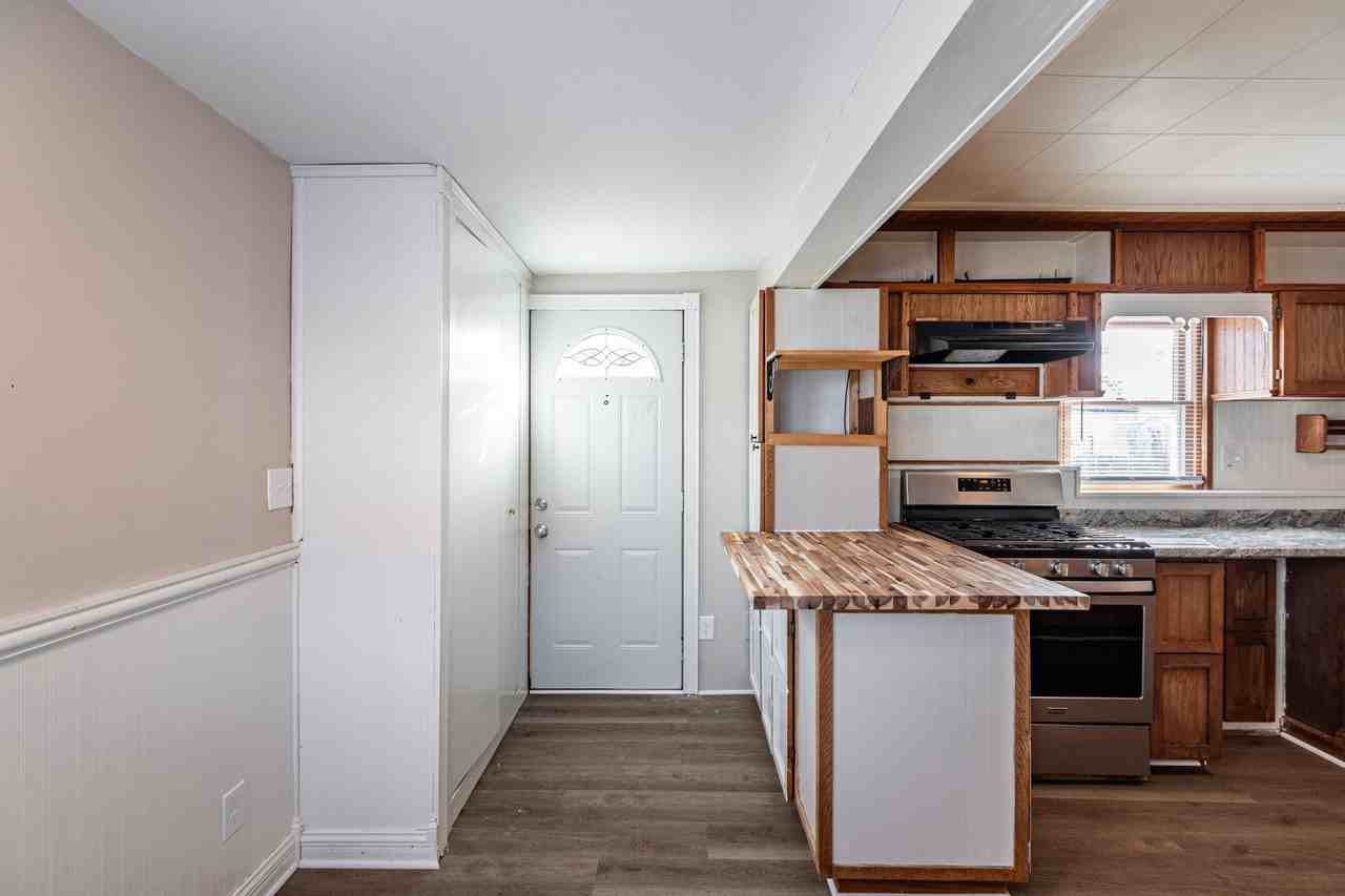 1903 14th St S - Photo 5 of 18