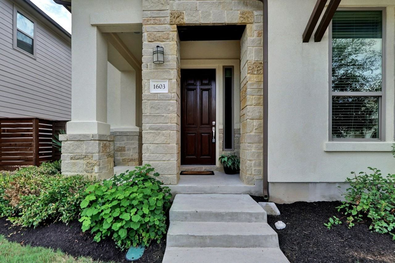 1603 Arcilla St - Photo 3 of 36