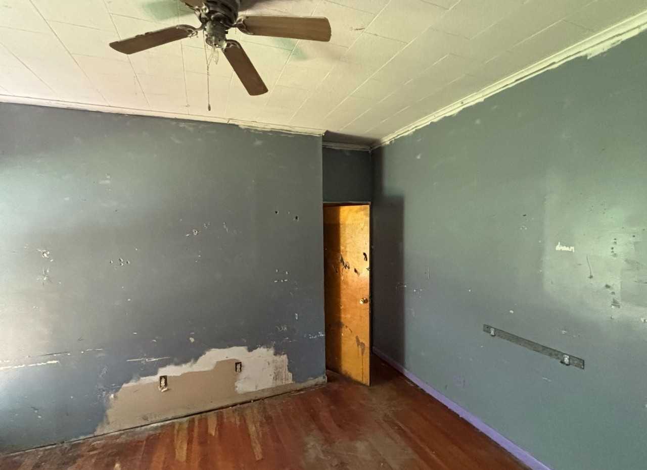 403 S Victor St - Photo 7 of 16