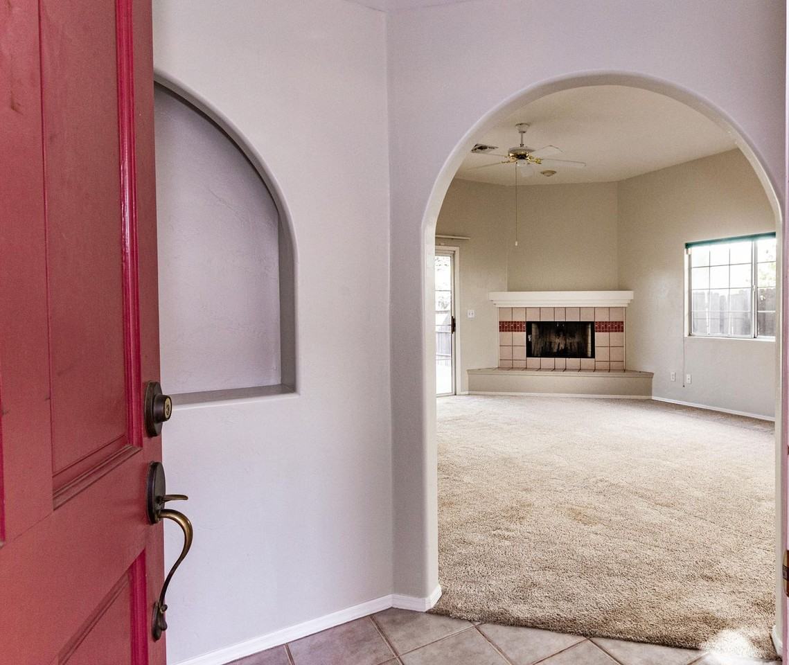 3935 N Vine Tree Pl - Photo 7 of 34