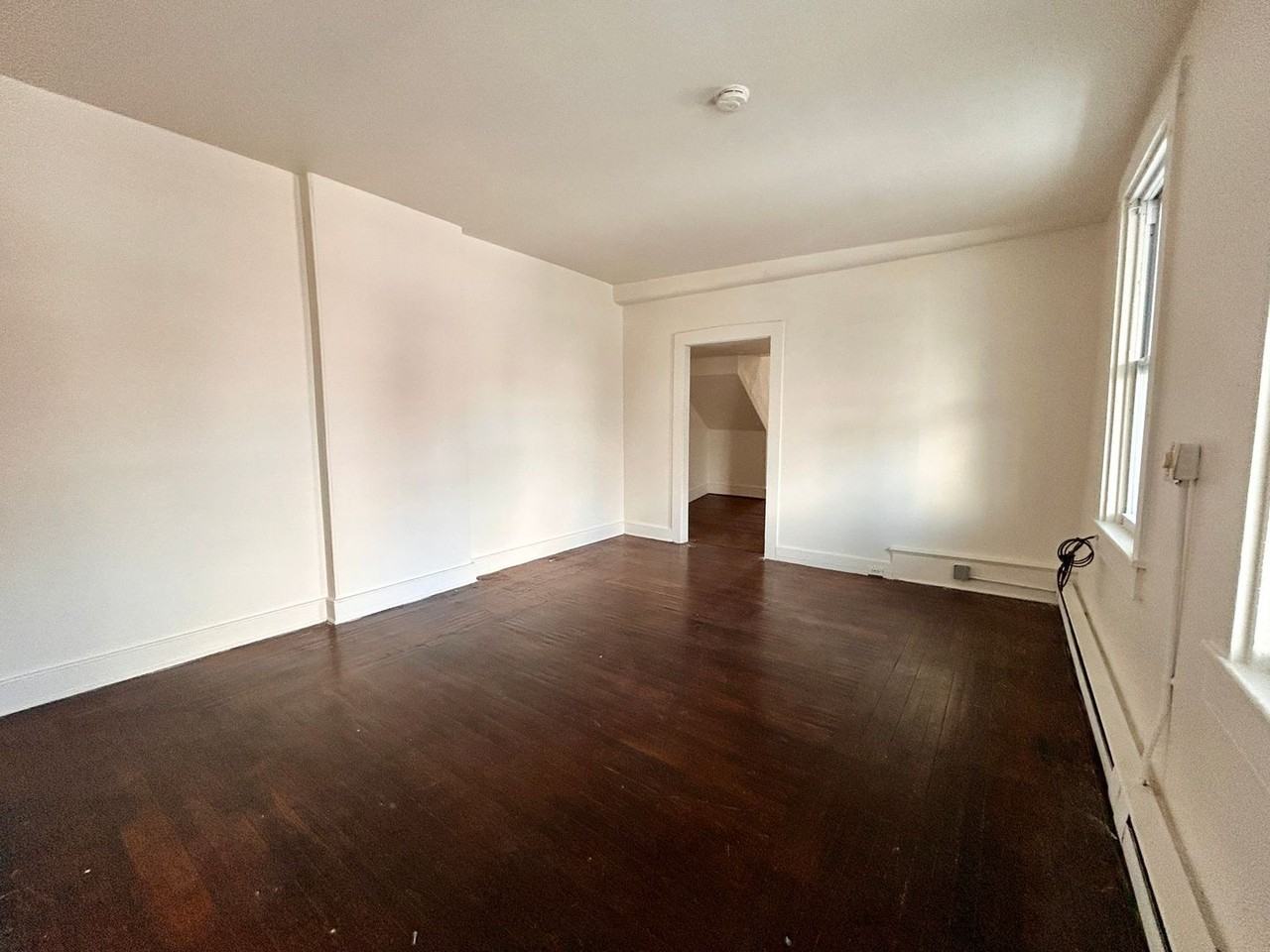 344 N Lime St - Photo 3 of 16