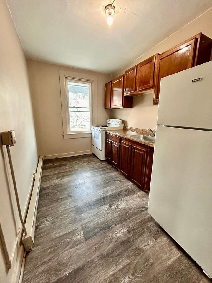 344 N Lime St - Photo 4 of 16