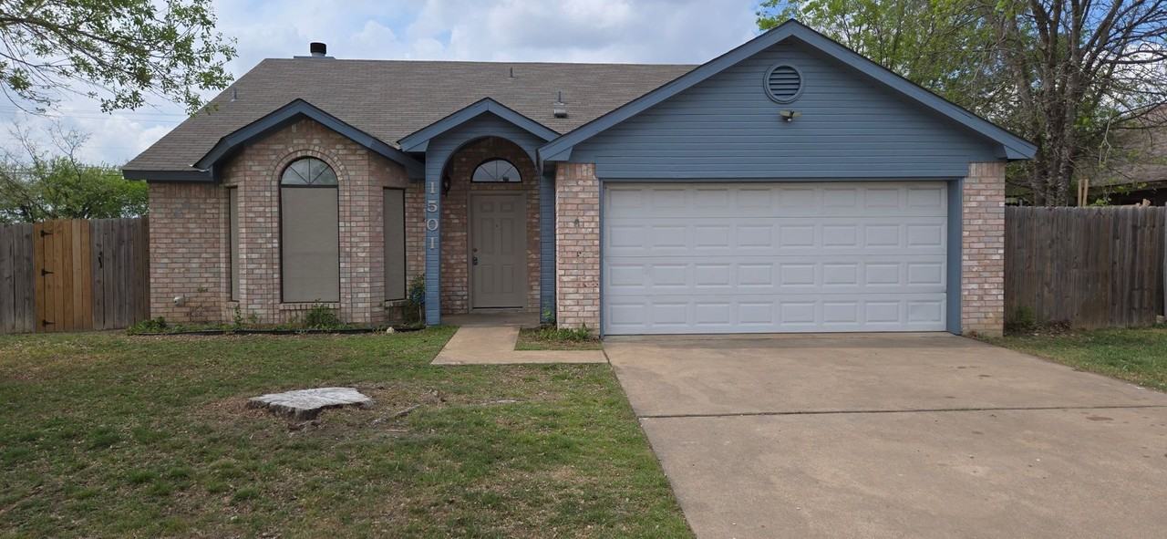 1501 Westway Dr - Photo 2 of 18