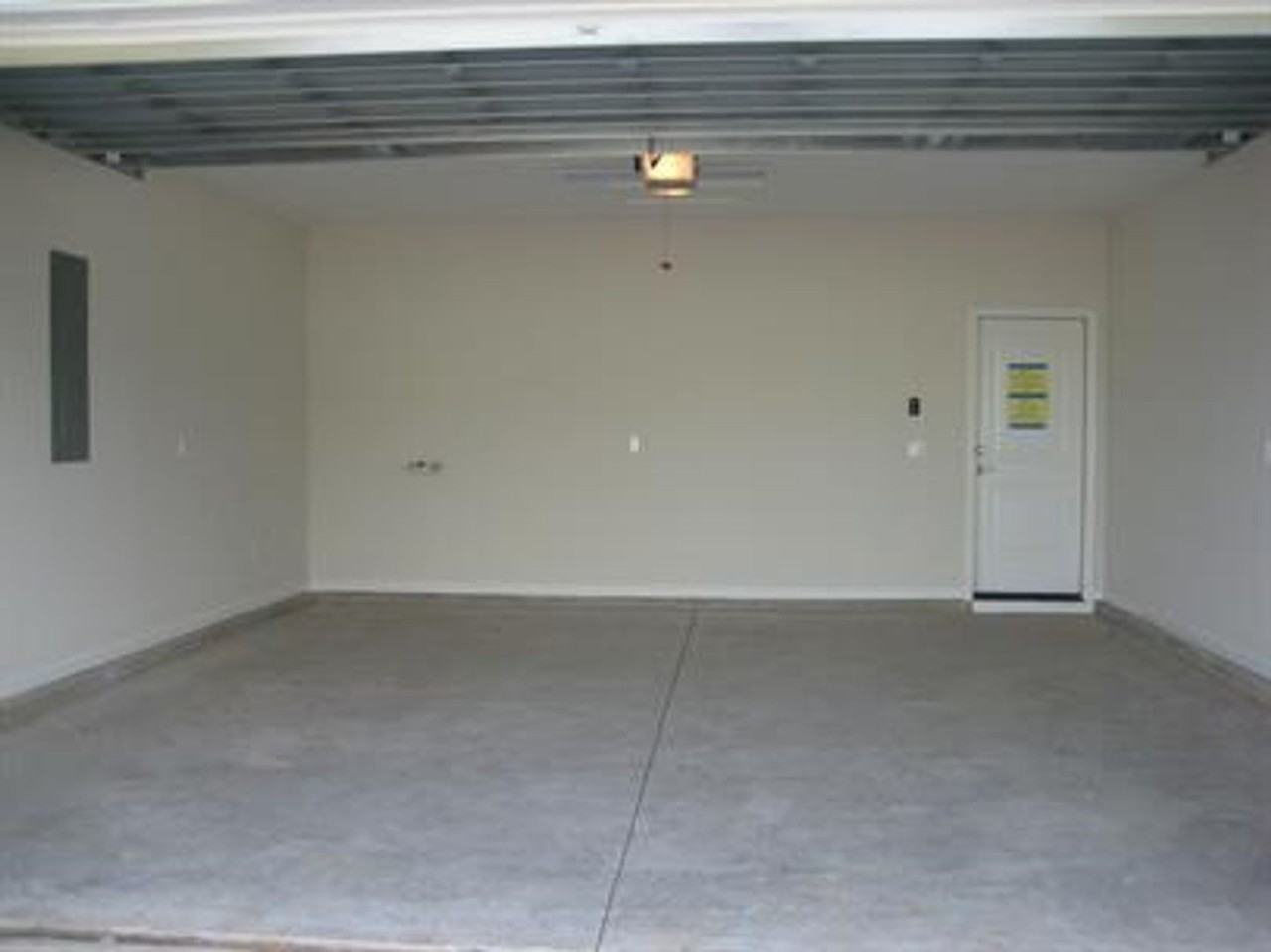 144 Coral Reef Way - Photo 2 of 17