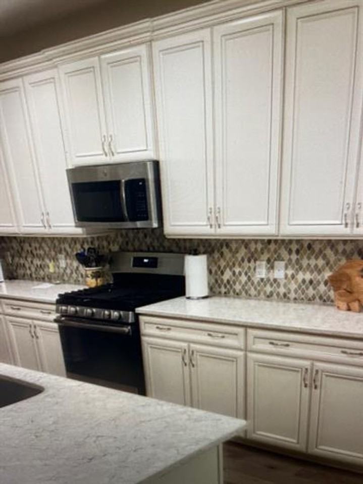 144 Coral Reef Way - Photo 5 of 17