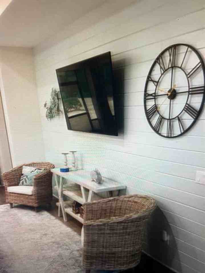 144 Coral Reef Way - Photo 7 of 17