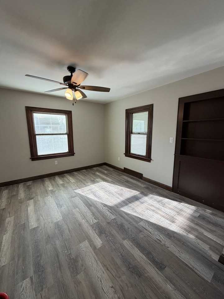 2413 17th St - Photo 3 of 14