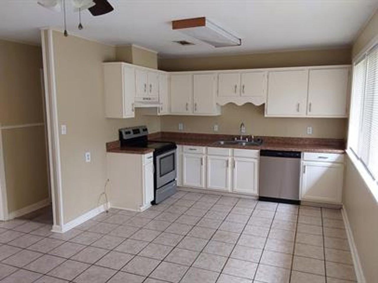 14625 W David Dr - Photo 3 of 5