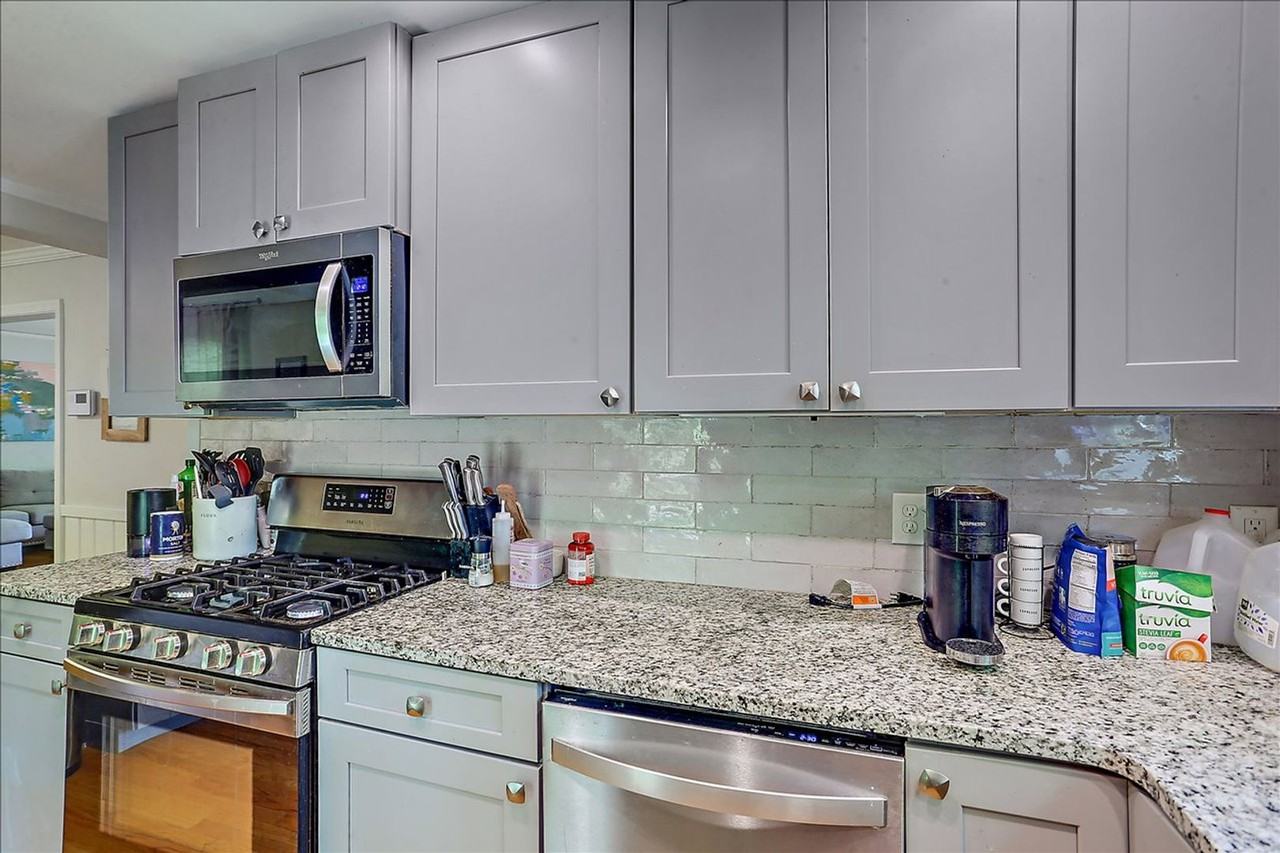 4263 Forest Park Dr - Photo 4 of 18