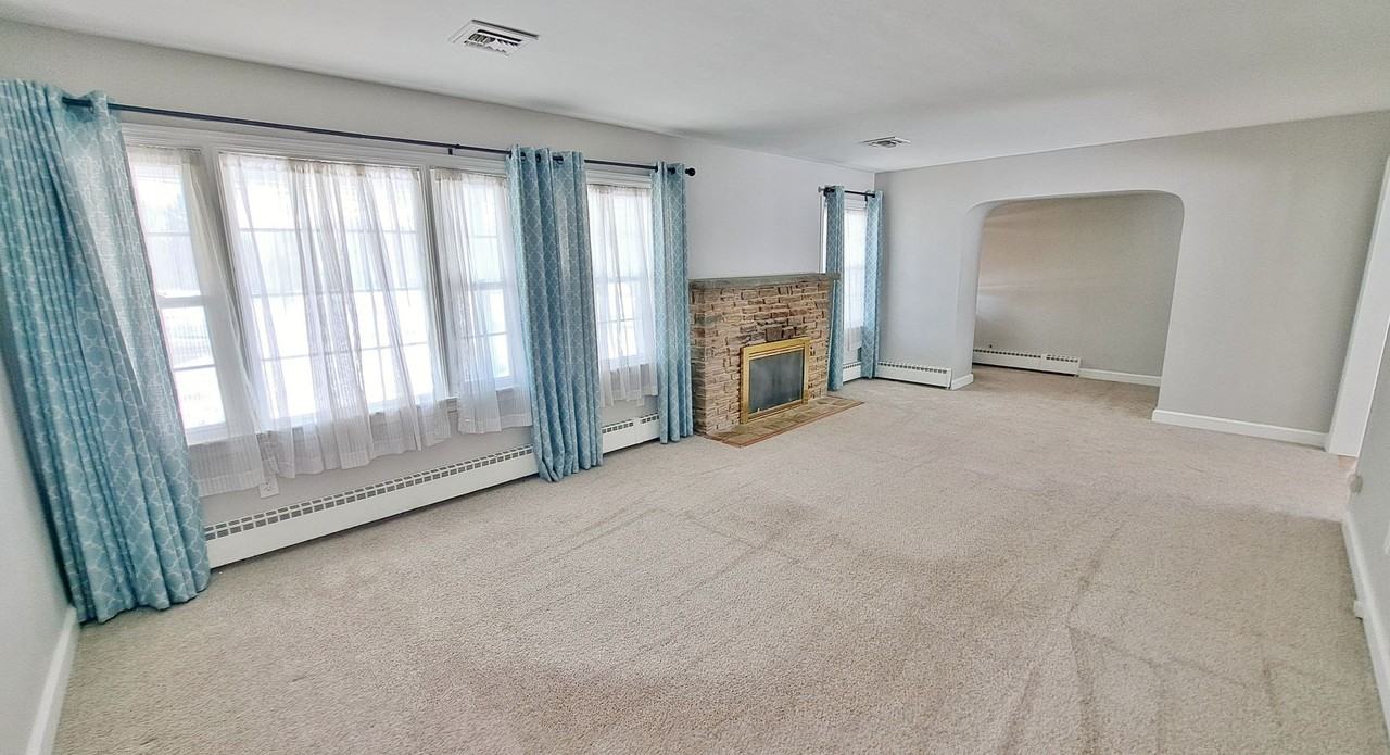 1170 Westminster Ave - Photo 2 of 49