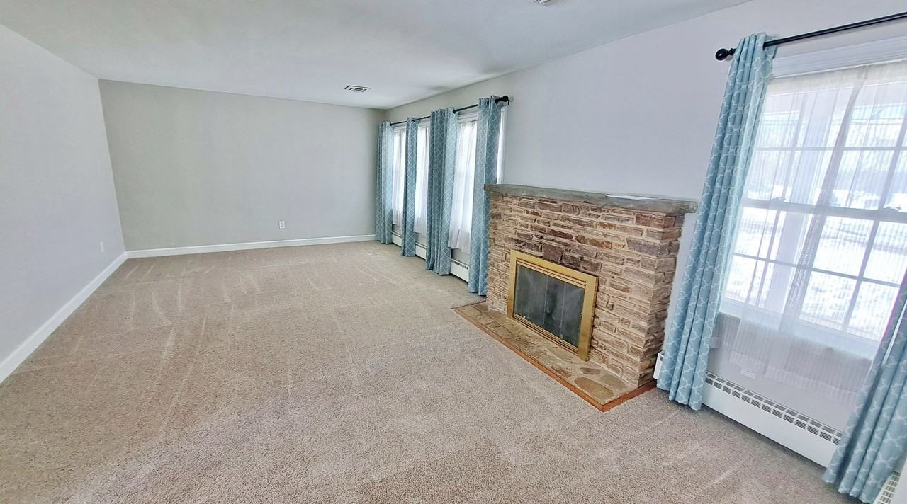 1170 Westminster Ave - Photo 4 of 49