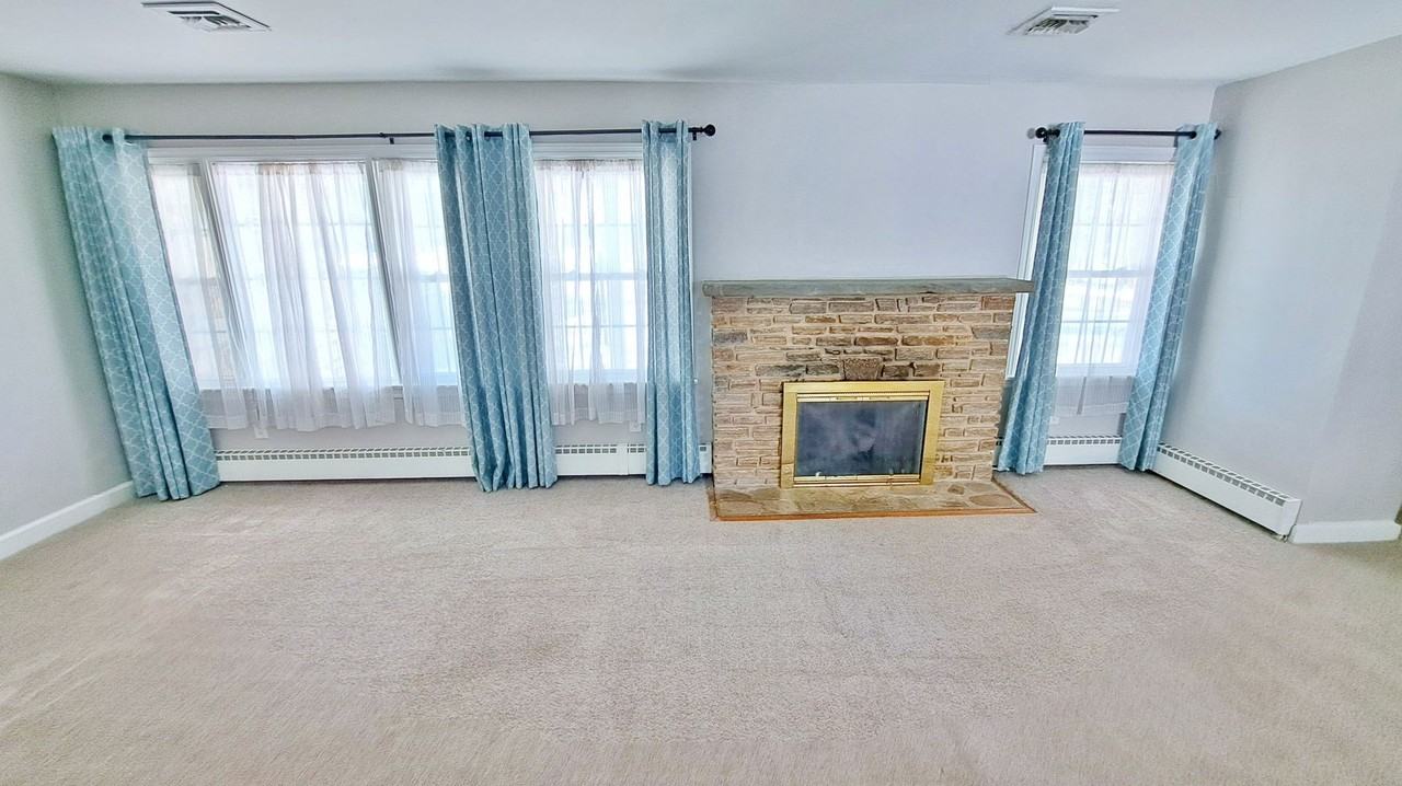 1170 Westminster Ave - Photo 5 of 49