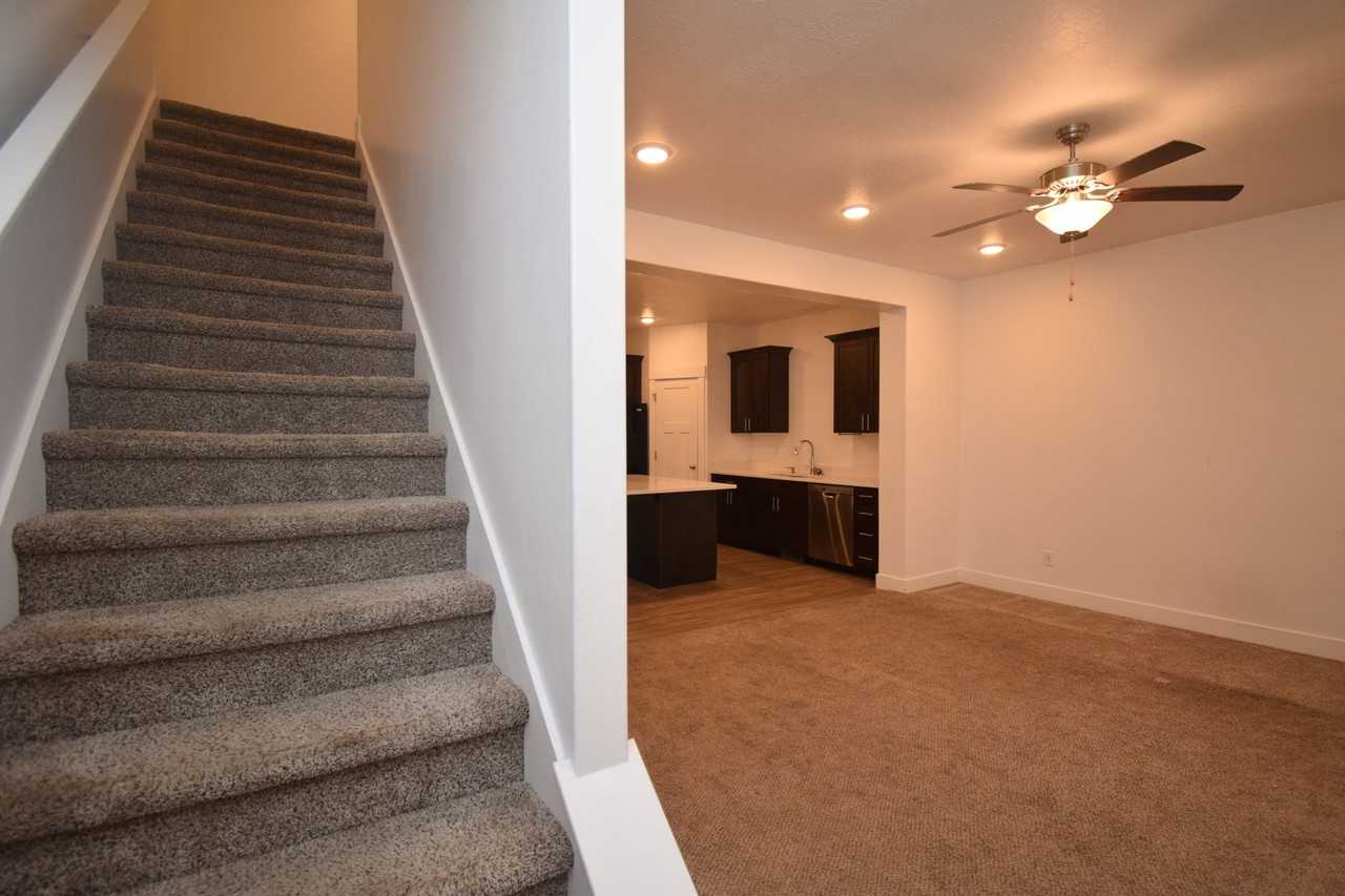 2726 E Iron Bark Aly - Photo 2 of 31