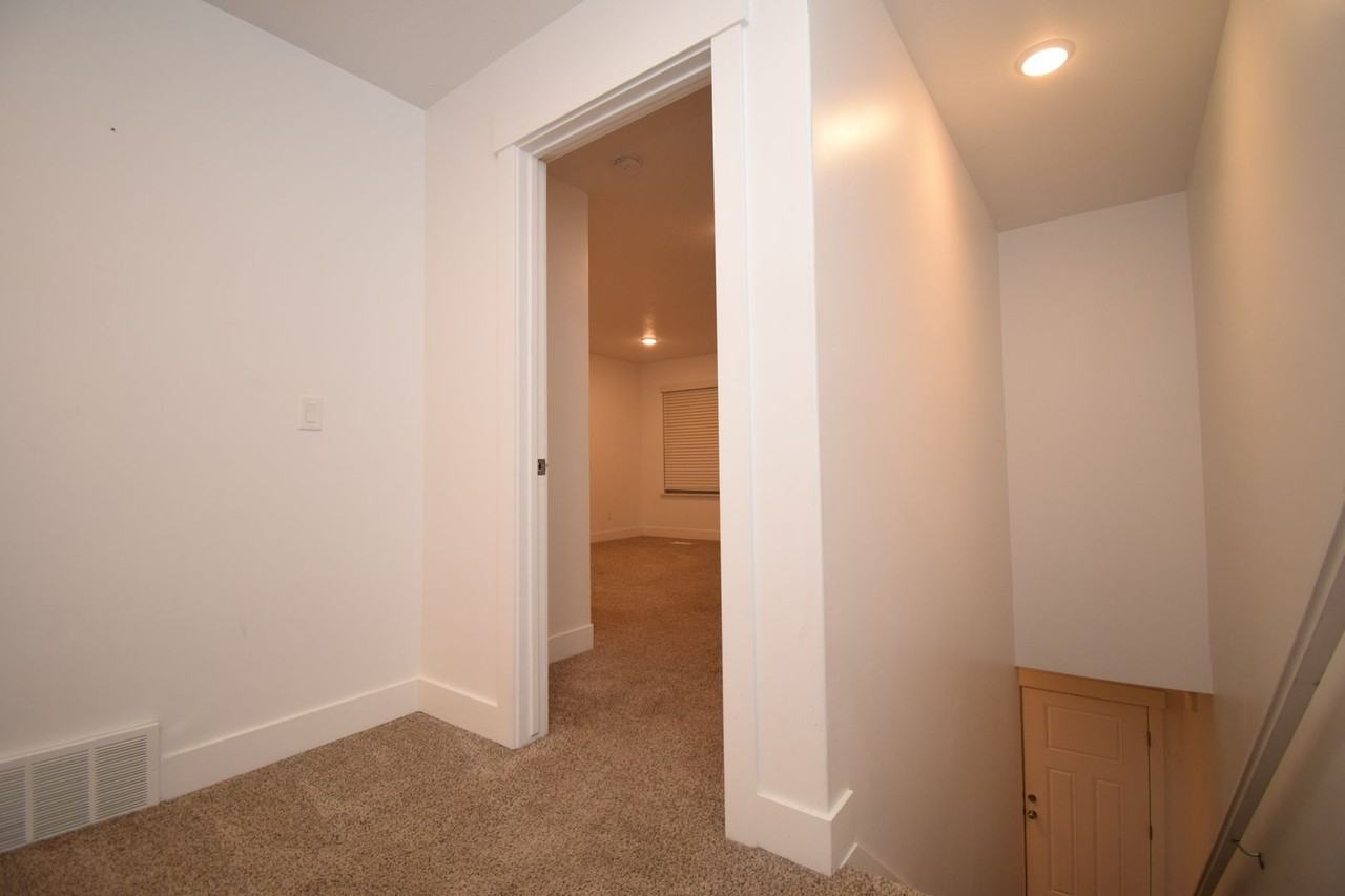 2726 E Iron Bark Aly - Photo 3 of 31