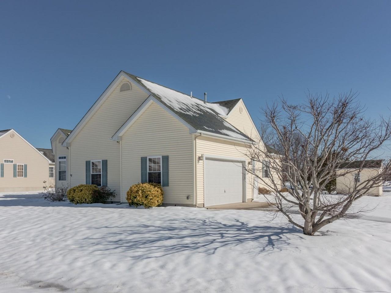 17027 Bristol Rd - Photo 3 of 33