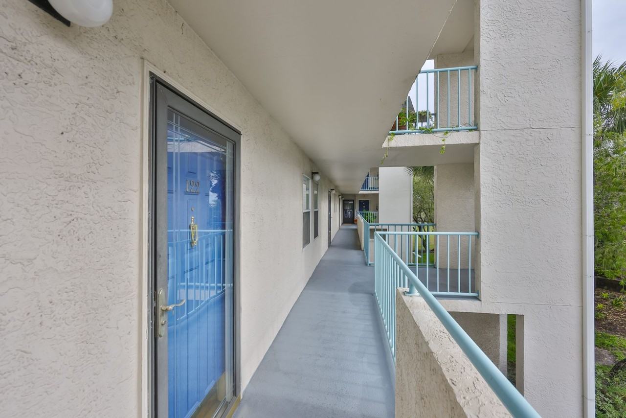 5567 Sea Forest Dr #122 - Photo 5 of 36