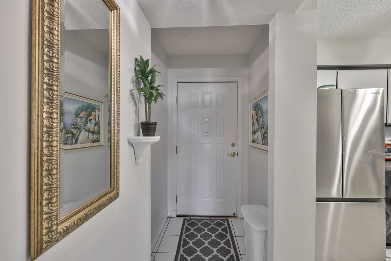 5567 Sea Forest Dr #122 - Photo 6 of 36