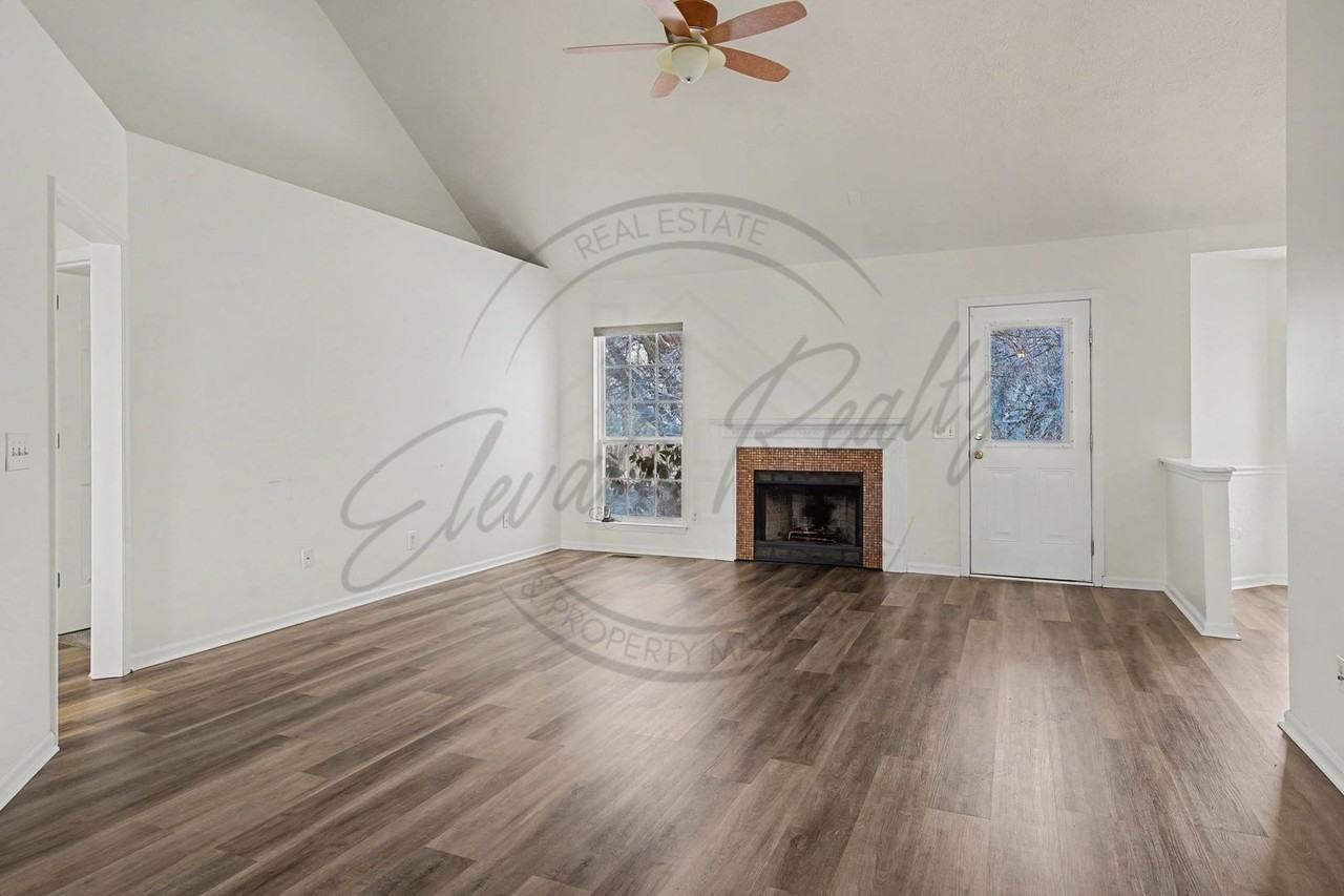 105 Edgeview Dr - Photo 4 of 28