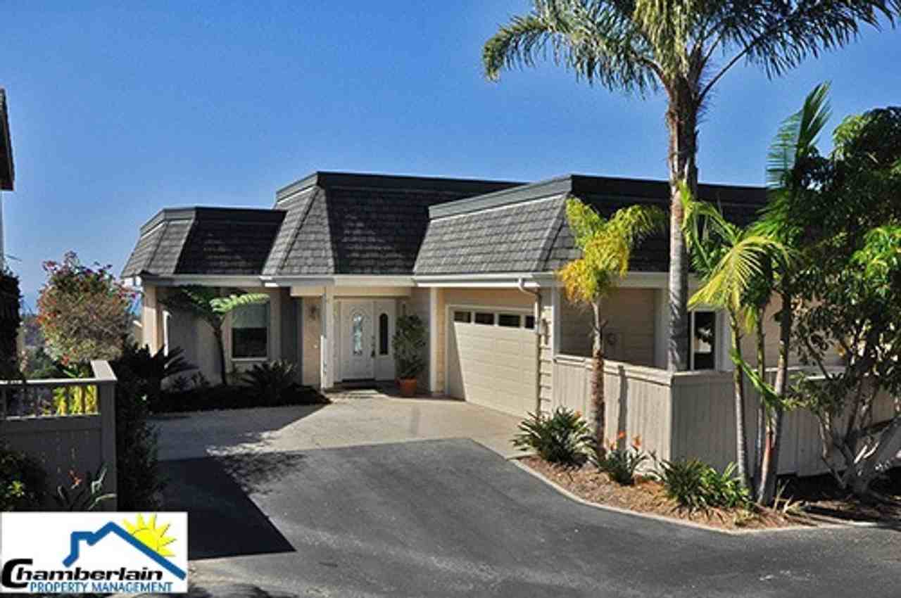 1718 Gascony Rd - Photo 2 of 32