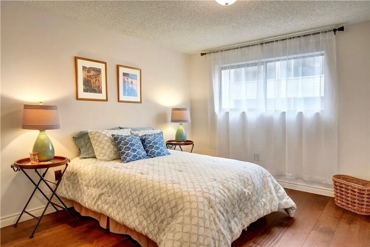 1001 Queen Anne Ave N #201 - Photo 6 of 14