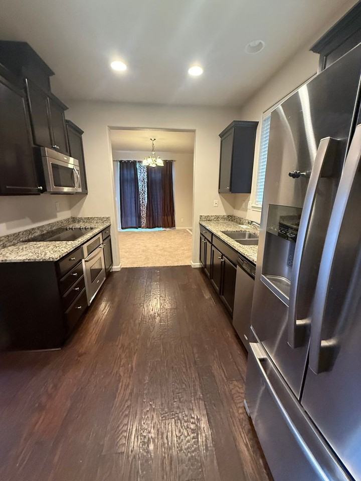 3395 Se Meadowview Way - Photo 5 of 26