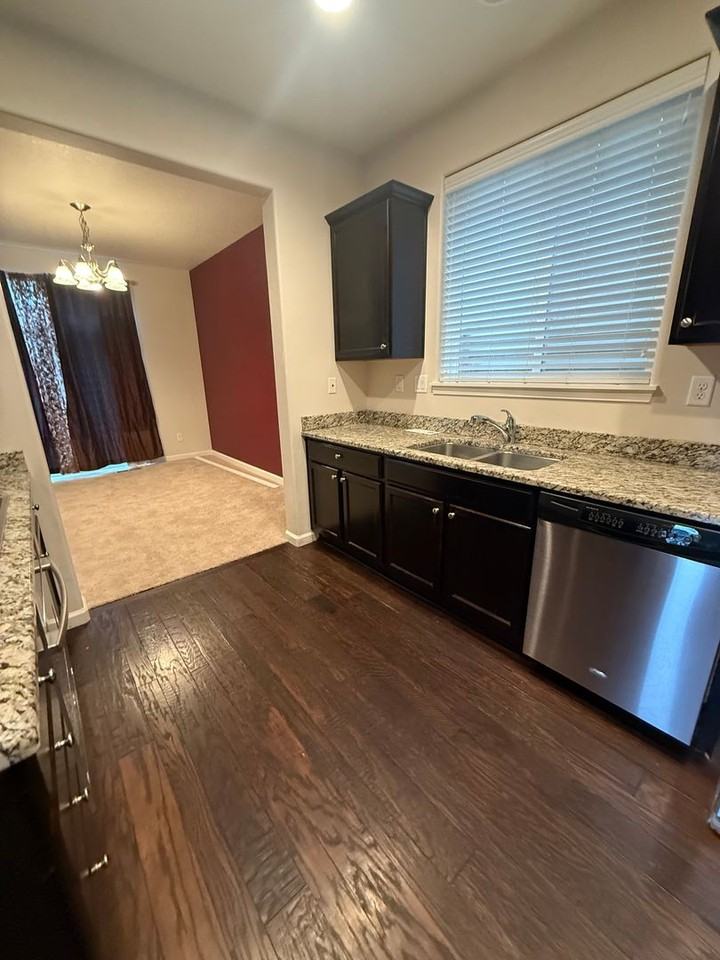 3395 Se Meadowview Way - Photo 6 of 26