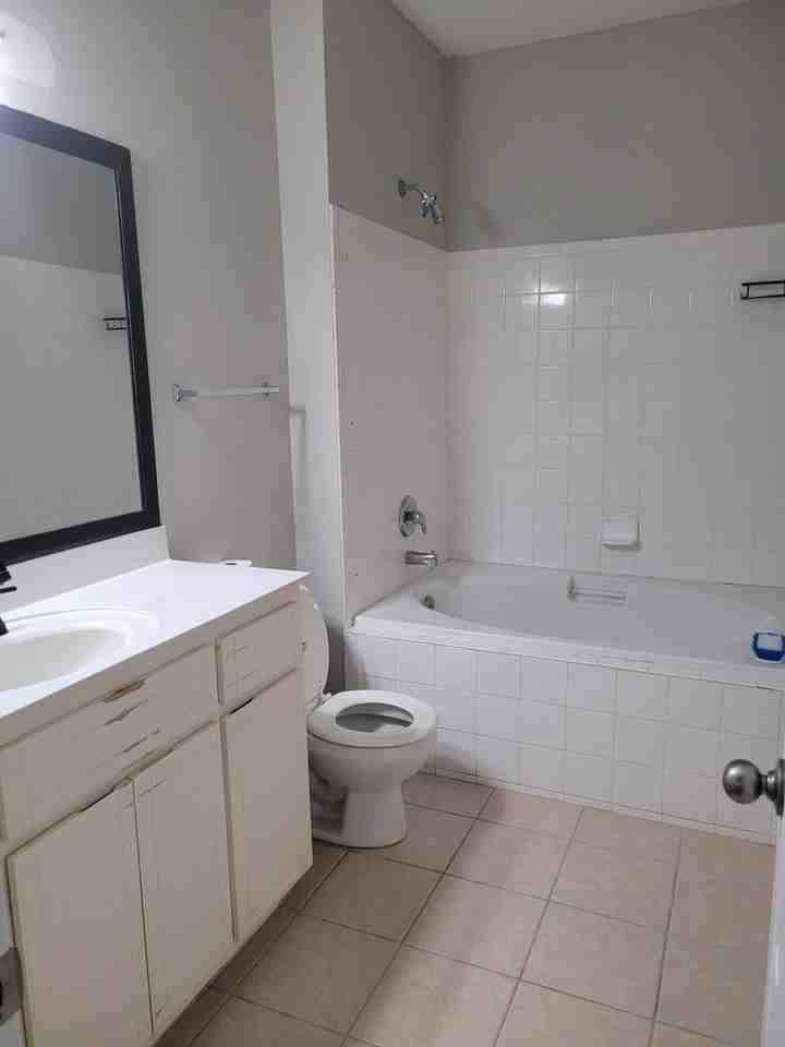 1672 Corey Wood Cir - Photo 3 of 32