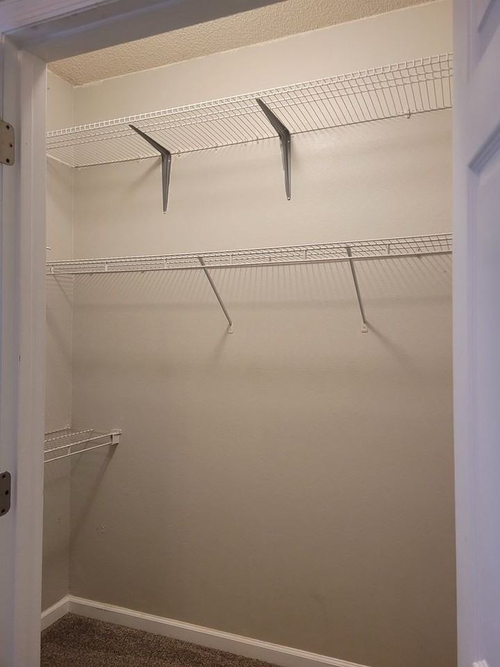 1672 Corey Wood Cir - Photo 6 of 32