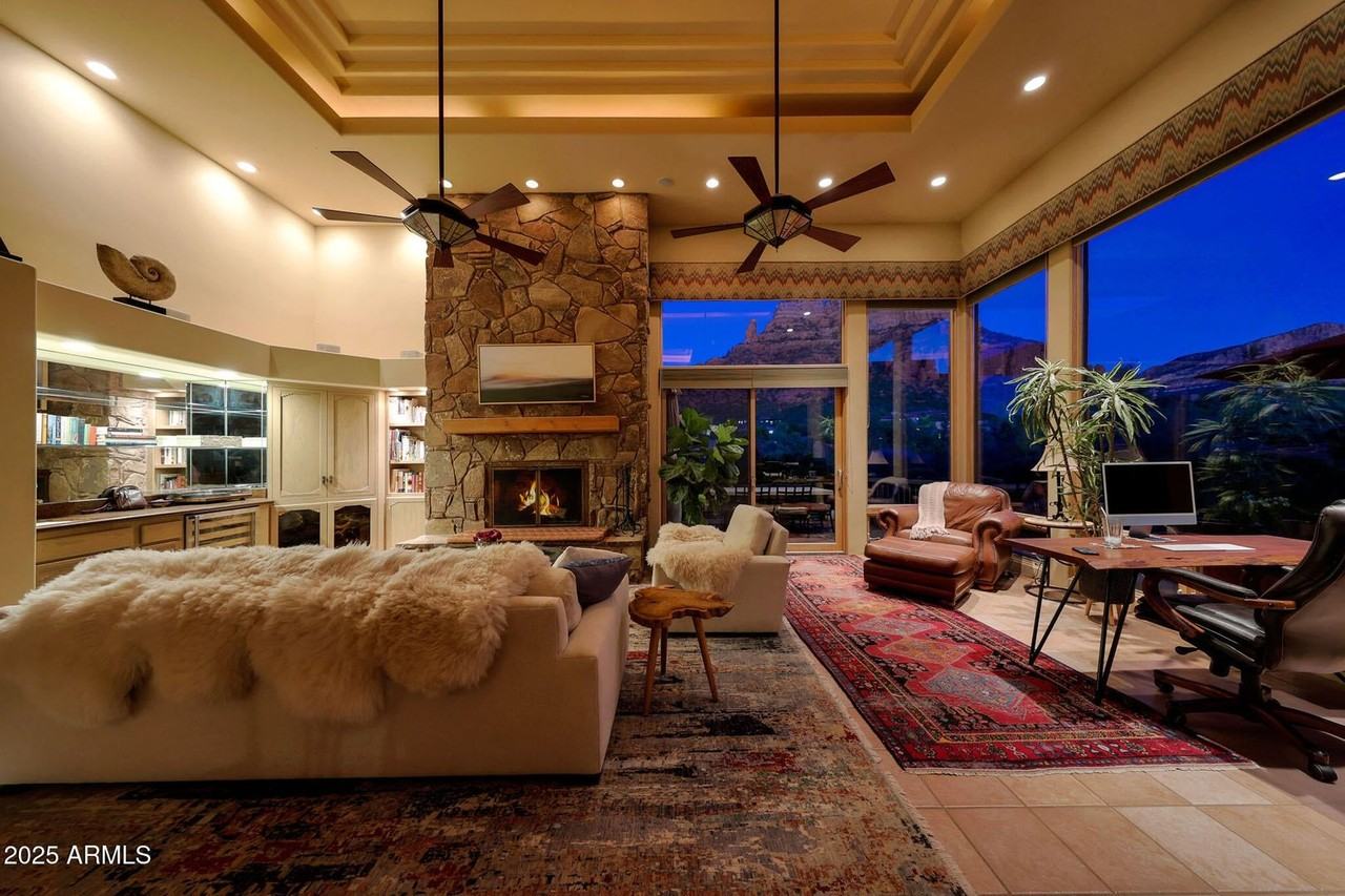 100 Penelope Way - Photo 7 of 47